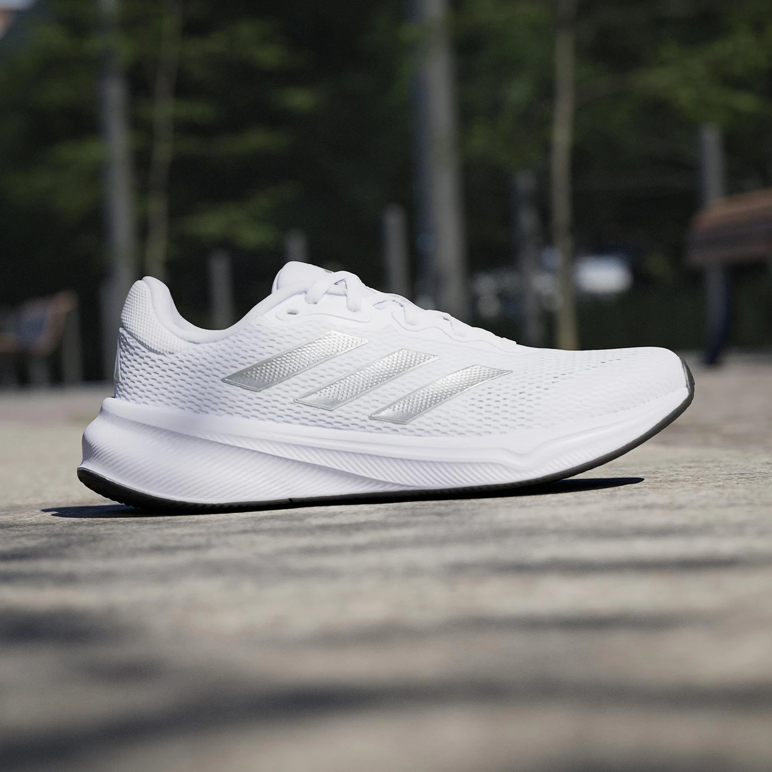 Adidas Новые женские легкие дышащие прочные кроссовки с низким верхом IH6019
Adidas Новые женские легкие дышащие прочные кроссовки с низким верхом IH6019