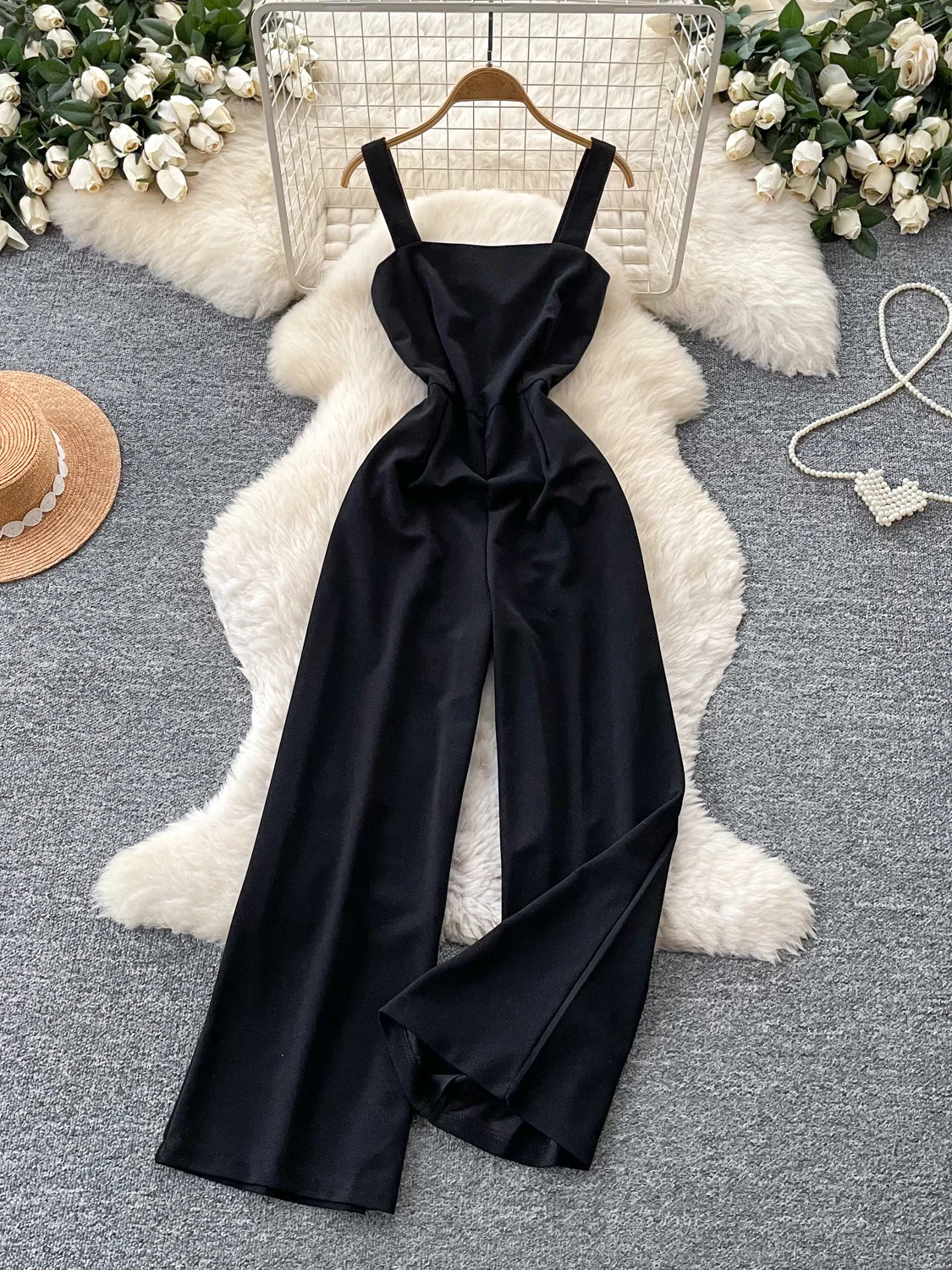 Elegant Black One-Piece Romper Women's Summer Slimming High-Waisted Straight-Leg Pants High-End Feelings Sleeveless Backless
Elegant Black One-Piece Romper Women's Summer Slimming High-Waisted Straight-Leg Pants High-End Feelings Sleeveless Backless
