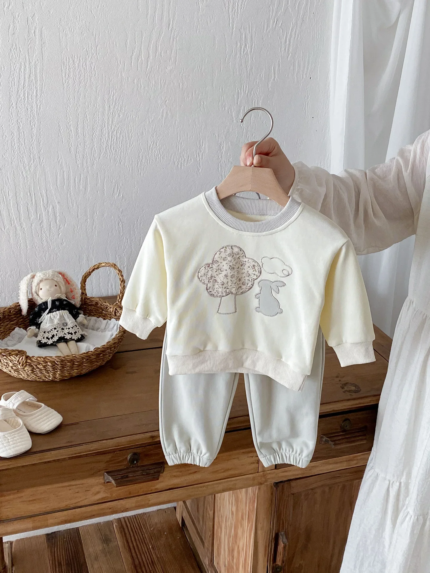 Baby Girl 0-4Y Cotton 2Pcs Sets Clothes for Girls Cartoon Rabbit Print Sweatshirt and Pants Soft Breathable Casual Daily Outfit
Baby Girl 0-4Y Cotton 2Pcs Sets Clothes for Girls Cartoon Rabbit Print Sweatshirt and Pants Soft Breathable Casual Daily Outfit