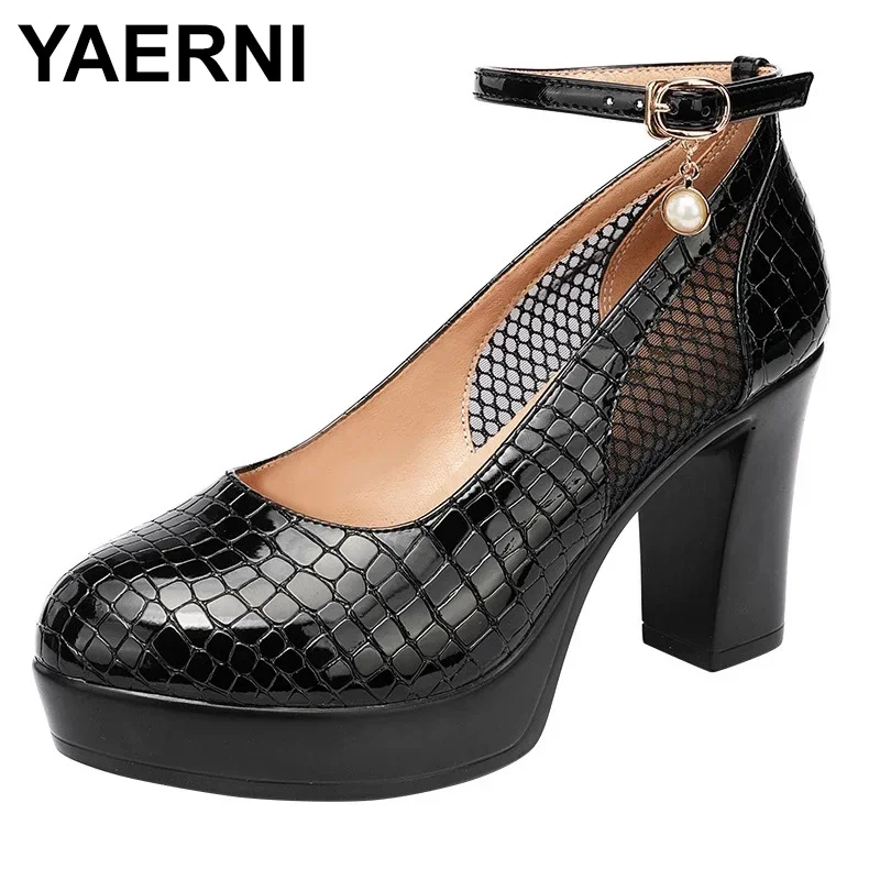 YAERNIFashion, Крокодиловая обувь из лакированной кожи, белые, черные женские туфли-лодочки на платформе и высоком каблуке, Женская круглая обувь
YAERNIFashion, Крокодиловая обувь из лакированной кожи, белые, черные женские туфли-лодочки на платформе и высоком каблуке, Женская круглая обувь