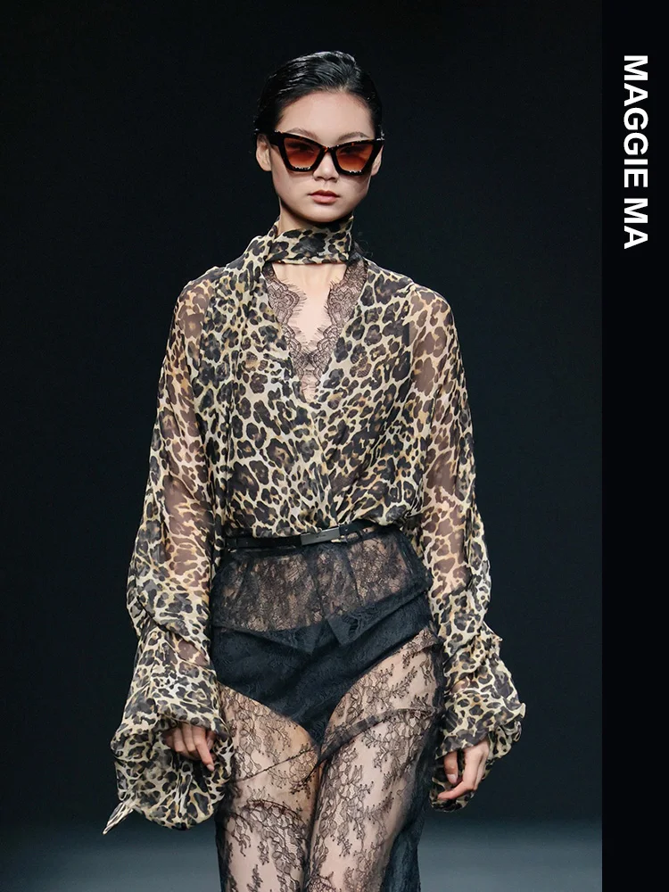 Maggie Ma Long Sve Leopard Print irt Ele Vintage Spring Summer Women's Loose Fit irt V Ne Button up
Maggie Ma Long Sve Leopard Print irt Ele Vintage Spring Summer Women's Loose Fit irt V Ne Button up