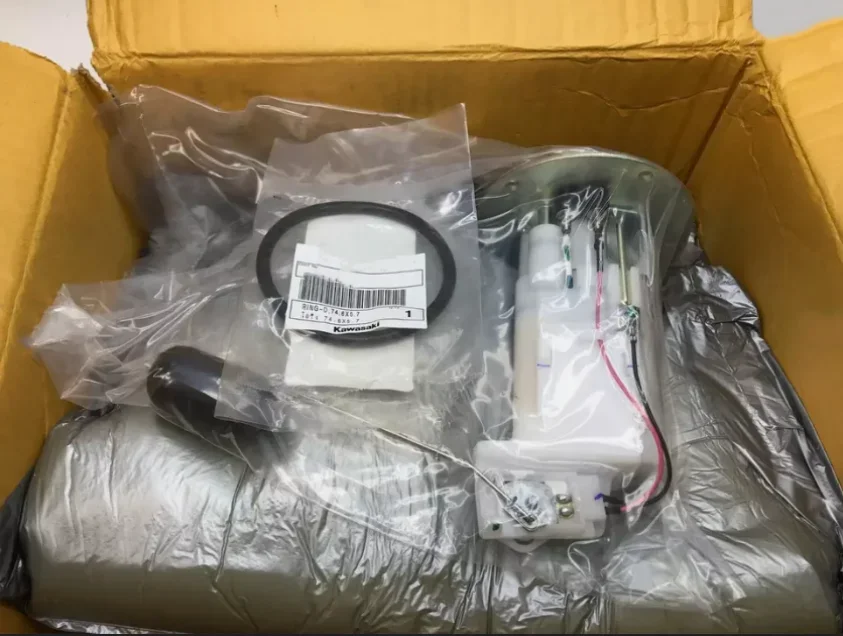 Fit For Kawasaki KLE 650 VERSYS ABS BX650EFF OE:49040-0737 HIGH Quality Motocycle Fuel Pump Assembly Unit OIL PUMP 490400737
Fit For Kawasaki KLE 650 VERSYS ABS BX650EFF OE:49040-0737 HIGH Quality Motocycle Fuel Pump Assembly Unit OIL PUMP 490400737