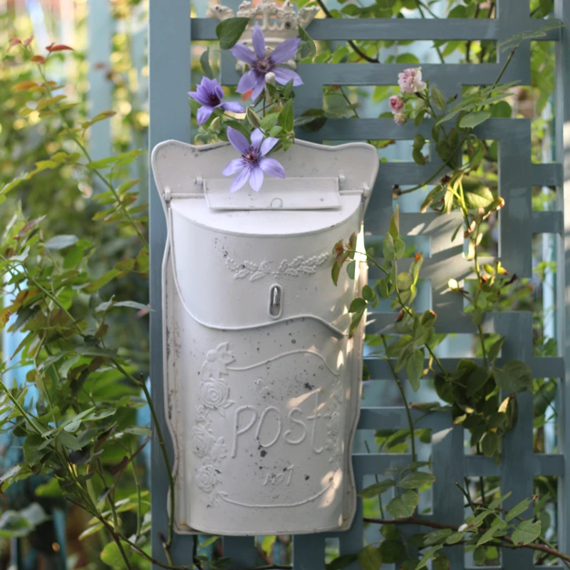 European Style Iron Art Mailbox Garden Mailbox Home Opinion Box Decorative Storage Box Door Hanging Ornament Sent by Sun Source
European Style Iron Art Mailbox Garden Mailbox Home Opinion Box Decorative Storage Box Door Hanging Ornament Sent by Sun Source