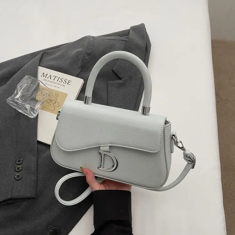 Premium Foreign Style Small Bag, New Texture Niche Versatile Trendy Messenger Bag, Women's Simple Portable Small Square Bag
Premium Foreign Style Small Bag, New Texture Niche Versatile Trendy Messenger Bag, Women's Simple Portable Small Square Bag