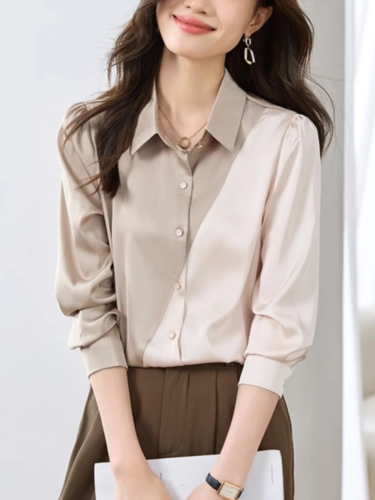 Ele Long Sve irt Women's Faion Autumn 2024 Spring New Sle Ladylike High-End Versatile Slimming Top
Ele Long Sve irt Women's Faion Autumn 2024 Spring New Sle Ladylike High-End Versatile Slimming Top