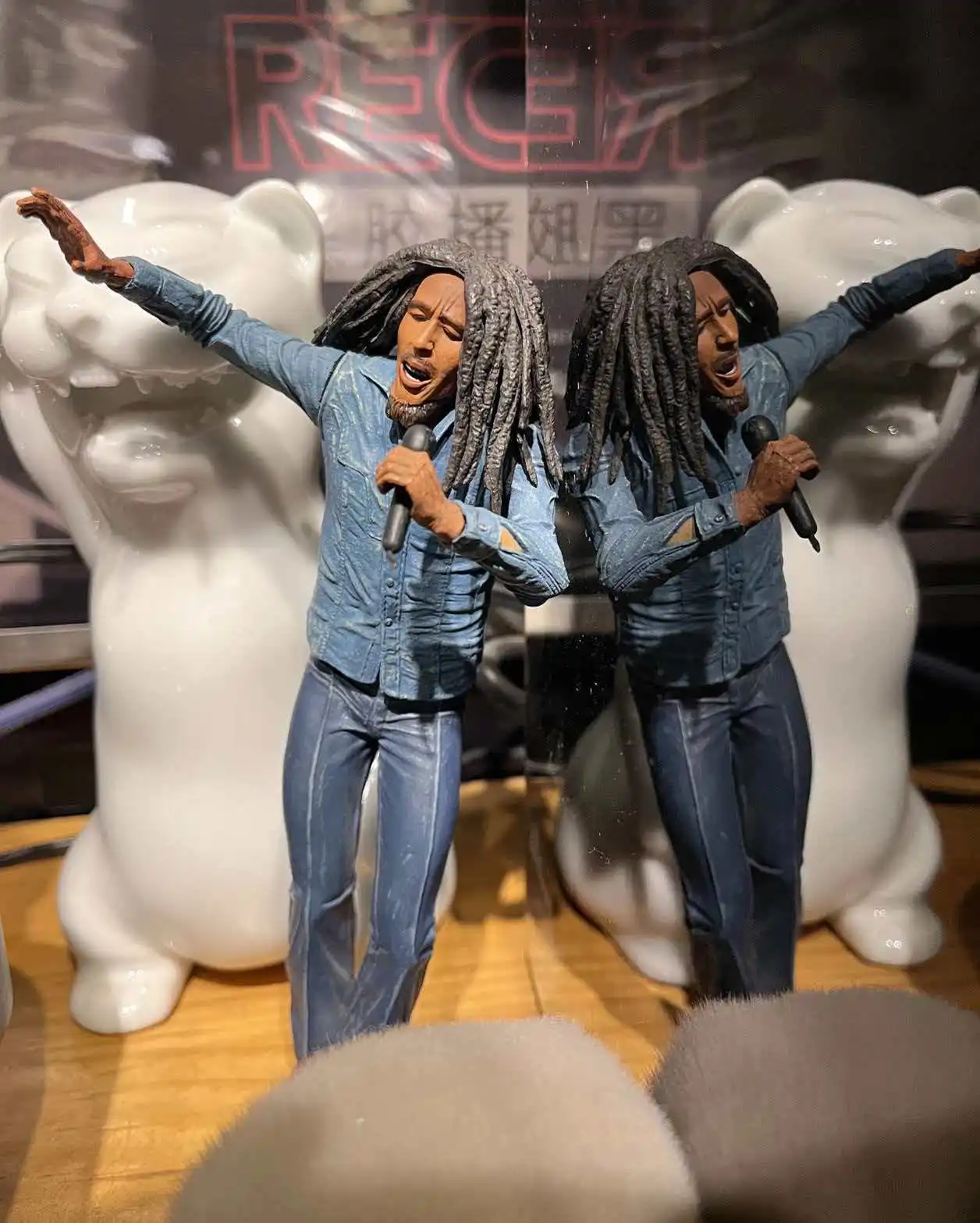 Spot Reggae Music Pioneer Marley Fashion Figurine Figurine Model Trendy Desktop Ornament A Favorite Item For Fans Birthday Gift
Spot Reggae Music Pioneer Marley Fashion Figurine Figurine Model Trendy Desktop Ornament A Favorite Item For Fans Birthday Gift