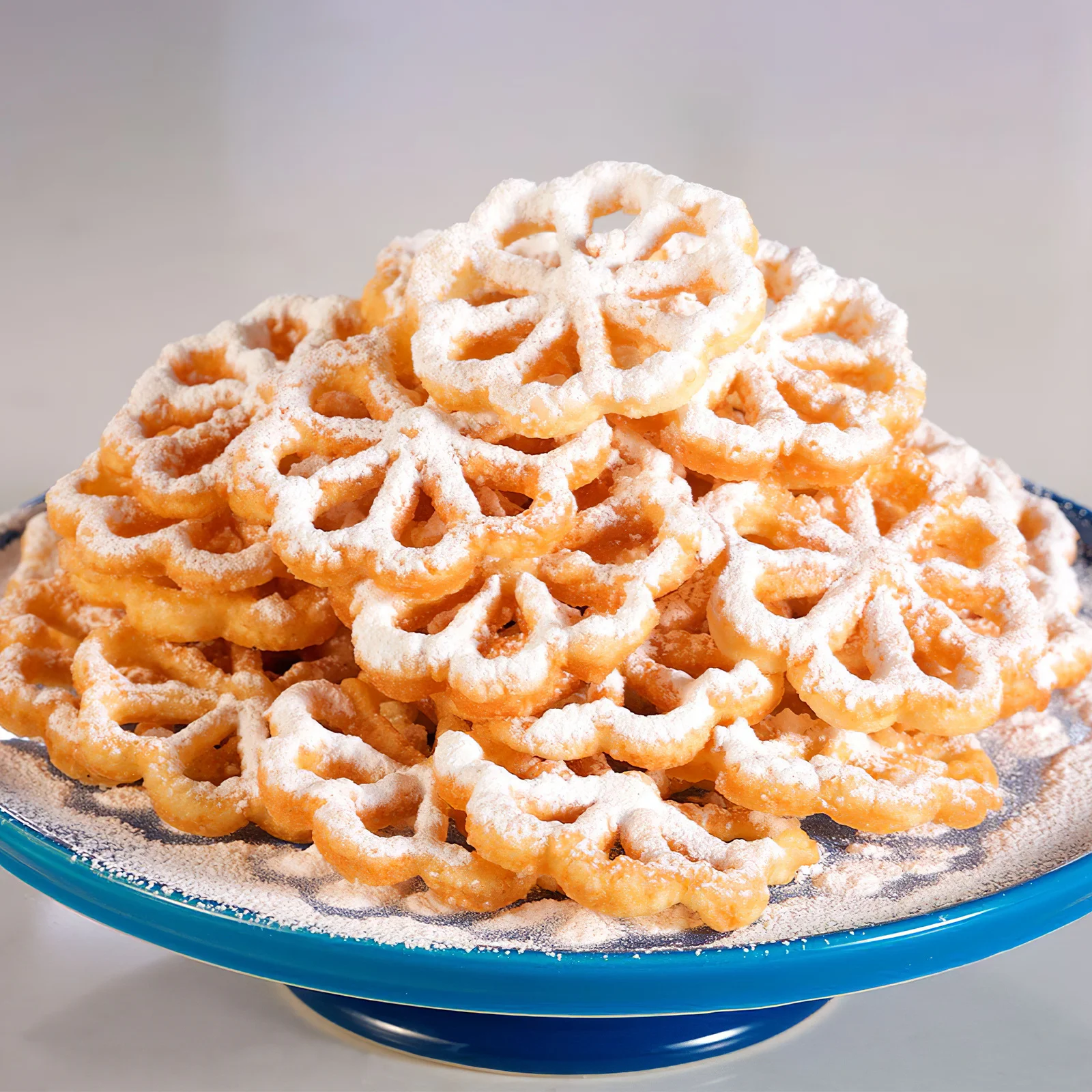 Metal Bunuelos Mold with Long Handle Baking Tool for Rosettes Waffle Cookies Flower Pattern Dough Mold Beginner Safe Cooking
Metal Bunuelos Mold with Long Handle Baking Tool for Rosettes Waffle Cookies Flower Pattern Dough Mold Beginner Safe Cooking