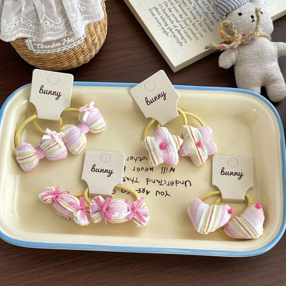 2pcs/lot Striped Candy Love Children's Elastic Hair Band Sweet Girl Hair Rope Tie Rubber Band Ponytail Headband Hair Accessories
2pcs/lot Striped Candy Love Children's Elastic Hair Band Sweet Girl Hair Rope Tie Rubber Band Ponytail Headband Hair Accessories