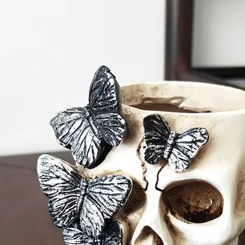 Skull Pen Holder Halloween Pencil Cup Bathroom Storager Holder Desk Makeup Brush Container School Supplies Stationery Home Decor 
Skull Pen Holder Halloween Pencil Cup Bathroom Storager Holder Desk Makeup Brush Container School Supplies Stationery Home Decor