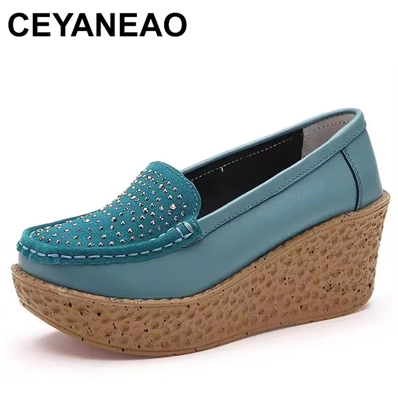 2025 Autumn Women Platform Shoes Ladies Genuine Leather Wedge Moccasins Loafers Slip On thick soled Elevator Footwear
2025 Autumn Women Platform Shoes Ladies Genuine Leather Wedge Moccasins Loafers Slip On thick soled Elevator Footwear