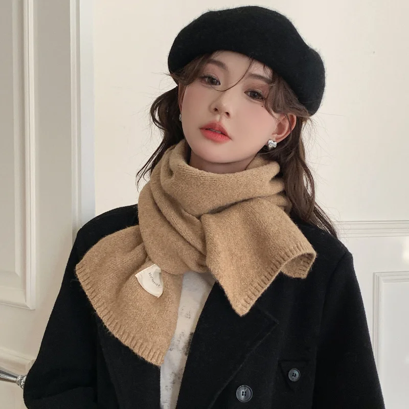 2025Осенне-зимний новый однотонный вязаный шарф для женщин, элегантный универсальный теплый шарф для повседневного путешествия, ветрозащитный и морозостойкий
2025Осенне-зимний новый однотонный вязаный шарф для женщин, элегантный универсальный теплый шарф для повседневного путешествия, ветрозащитный и морозостойкий