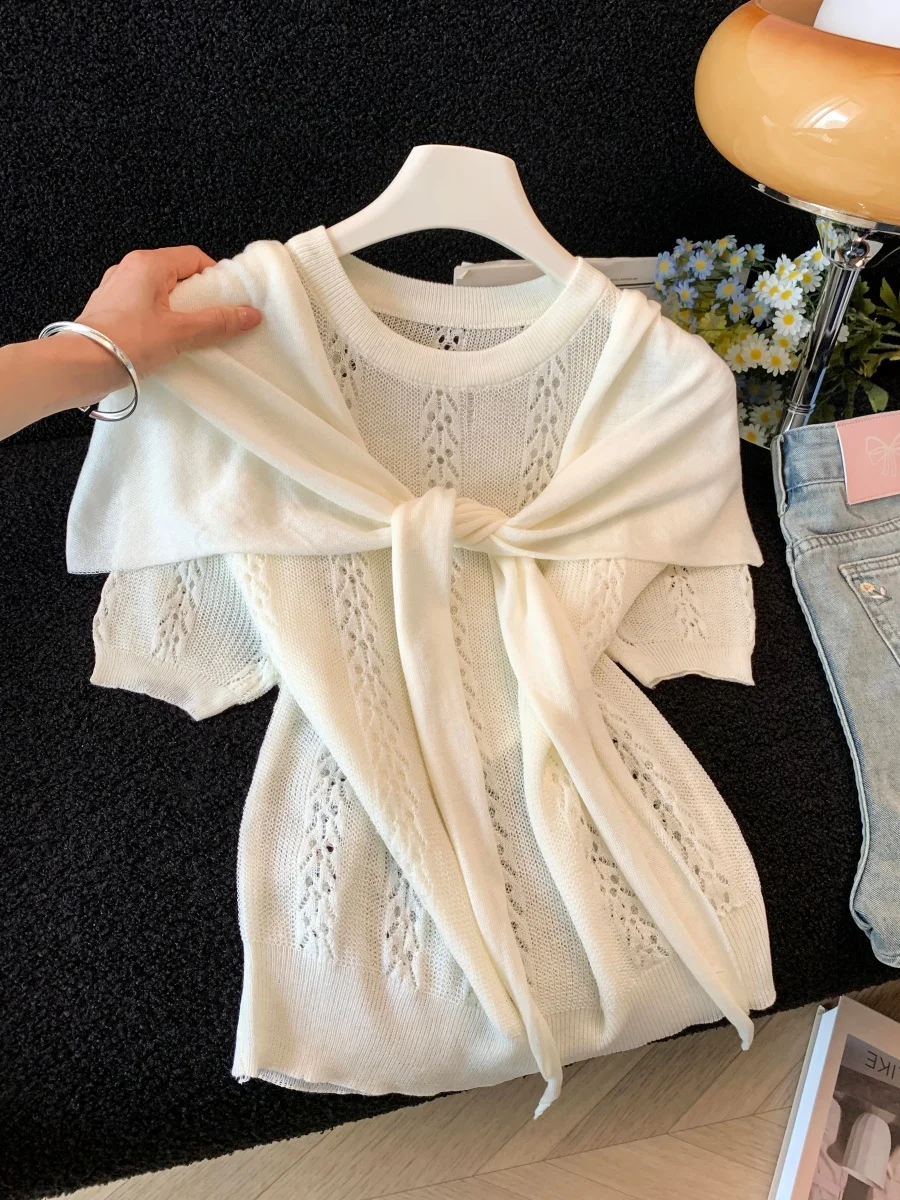 Korean College Style round Neck Short Sleeve Knitted Sweater Women Summer 2026 New Small Shoulder Two Piece Set Slimming Top
Korean College Style round Neck Short Sleeve Knitted Sweater Women Summer 2026 New Small Shoulder Two Piece Set Slimming Top