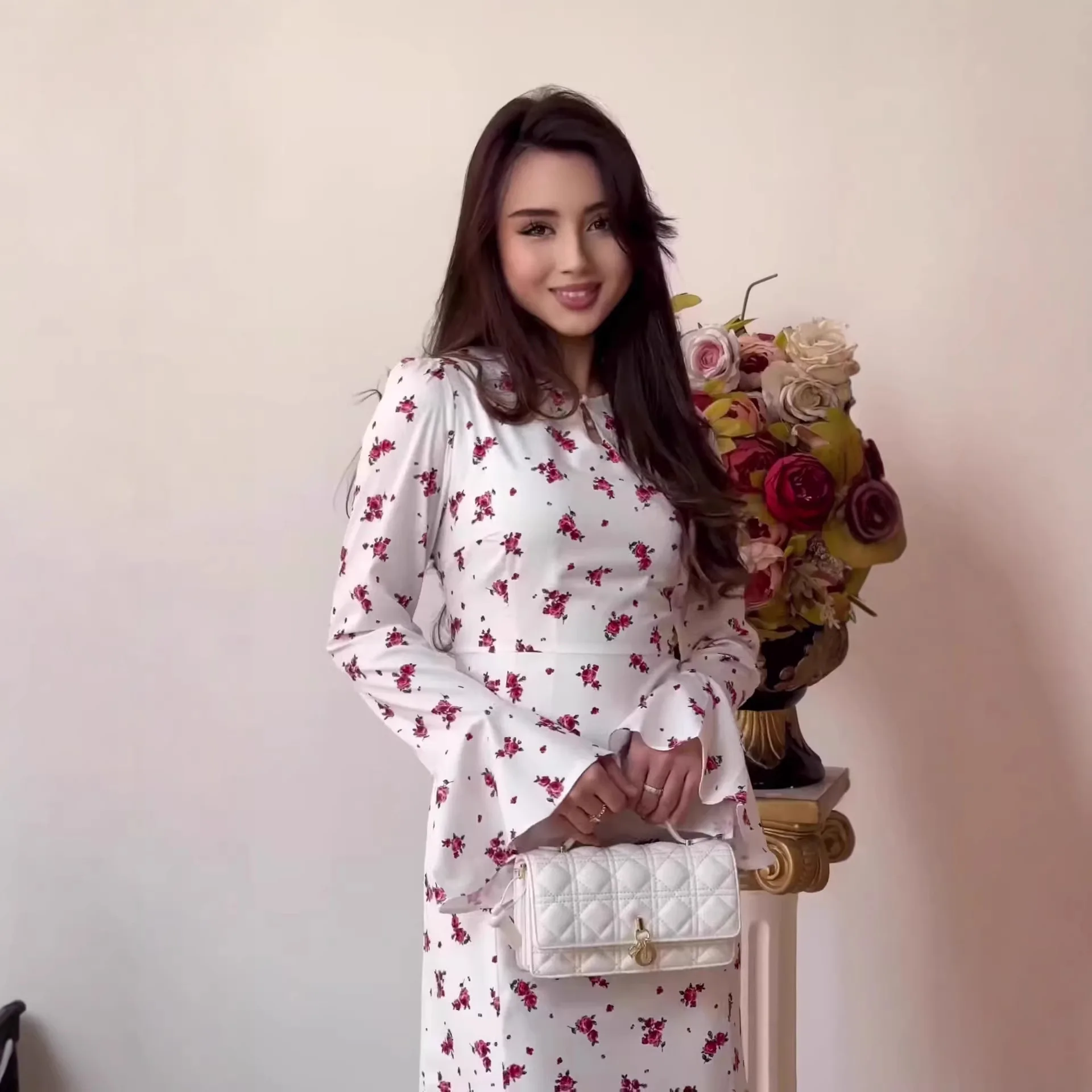 2026 Spring New Elegant And Gentle Long-sleeved Floral Dress For Women Long Dress Robe Abaya Ramadan Dubai Luxury Islam Elegant
2026 Spring New Elegant And Gentle Long-sleeved Floral Dress For Women Long Dress Robe Abaya Ramadan Dubai Luxury Islam Elegant