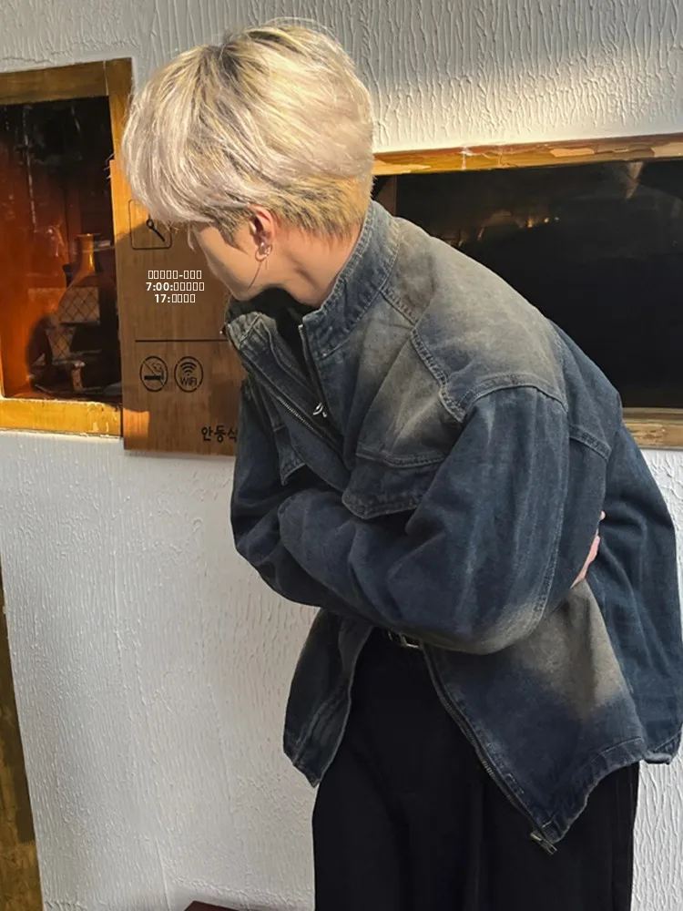 Мужская джинсовая куртка Cool Street, весна-осень, рабочая одежда, хип-хоп, свободный крой, длинный рукав, на одной пуговице
Мужская джинсовая куртка Cool Street, весна-осень, рабочая одежда, хип-хоп, свободный крой, длинный рукав, на одной пуговице