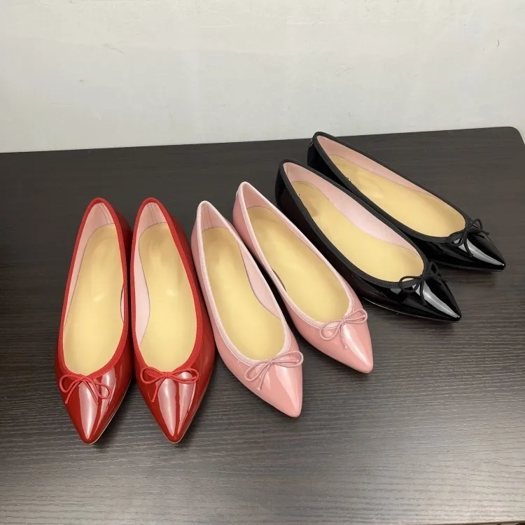 Retro Knot Patent Leather Pointed Toe Red oes Women's Spring Autumn Flat Bot Ballet Single oes Faionable V...
Retro Knot Patent Leather Pointed Toe Red oes Women's Spring Autumn Flat Bot Ballet Single oes Faionable V...