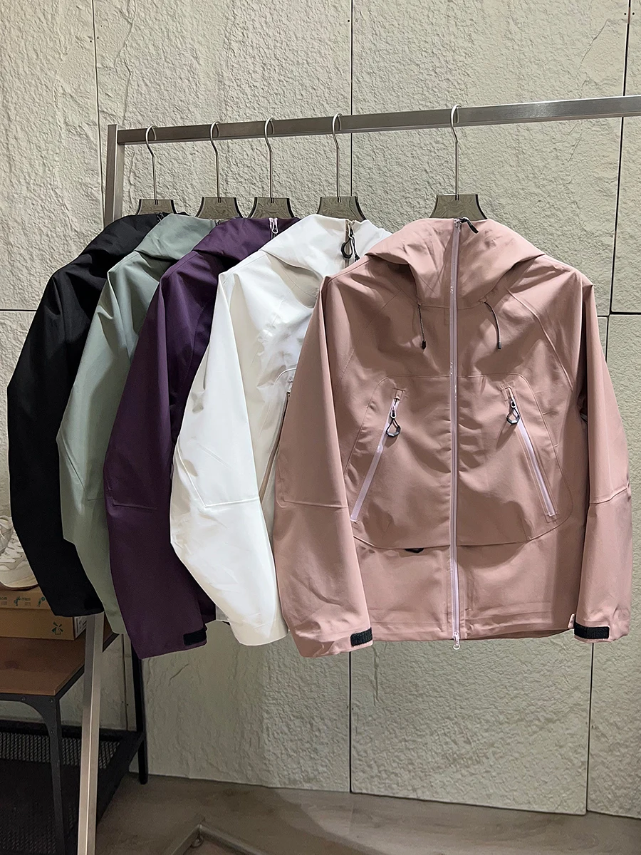 Men's Spring Outdoor Windproof Waterproof Hardshell Jacket Full Glue Coating Casual Style Long Sleeve Zipper Closure Hooded
Men's Spring Outdoor Windproof Waterproof Hardshell Jacket Full Glue Coating Casual Style Long Sleeve Zipper Closure Hooded