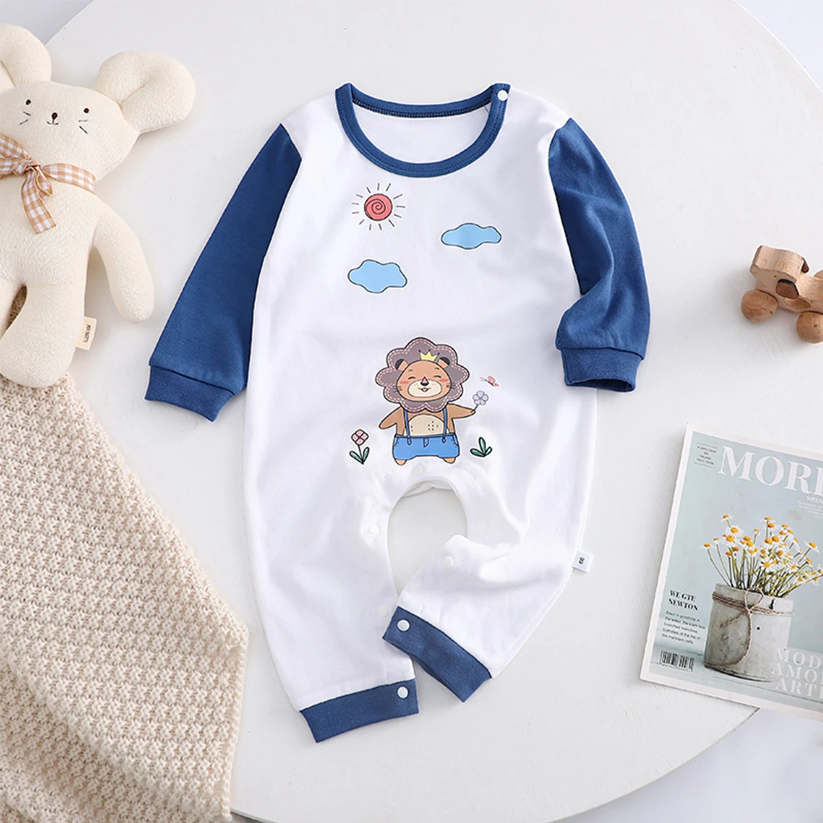 Newborn Baby Boy Girl Long Sleeve Jumpsuit Cute Cartoon Bodysuit O Neck Infant Outfit
Newborn Baby Boy Girl Long Sleeve Jumpsuit Cute Cartoon Bodysuit O Neck Infant Outfit