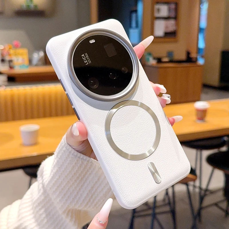 Fashion Phone Case For XiaoMi Mi 17 Ultra Magnetic Wireless Charger Protective PC Hard Shell Mi 15 Ultra Shockproof Back Cover
Fashion Phone Case For XiaoMi Mi 17 Ultra Magnetic Wireless Charger Protective PC Hard Shell Mi 15 Ultra Shockproof Back Cover