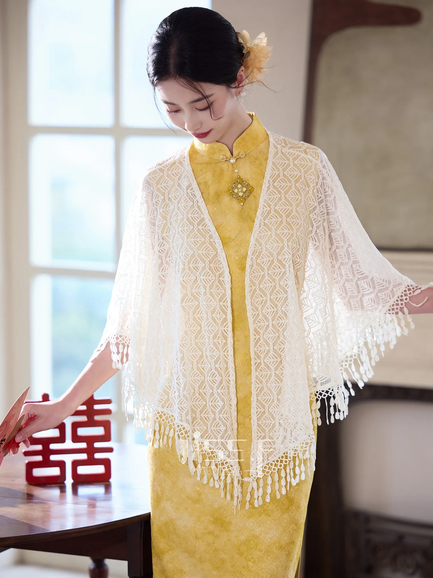 Elegant White Lace Shawl Cowl Neck Coat Women's 2026 New Style Versatile Daily Tassel Open Cardigan Chinese Style Spring Summer
Elegant White Lace Shawl Cowl Neck Coat Women's 2026 New Style Versatile Daily Tassel Open Cardigan Chinese Style Spring Summer