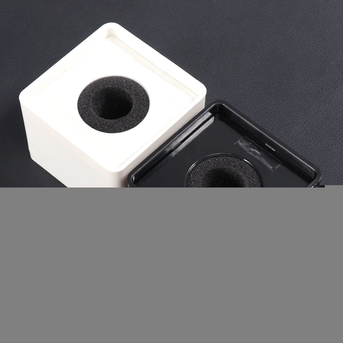 2 Pcs Triangular Mic Logo Stand ABS Durable Interview Flag Station Large Logo Place DIY Design Practical Mark Square
2 Pcs Triangular Mic Logo Stand ABS Durable Interview Flag Station Large Logo Place DIY Design Practical Mark Square