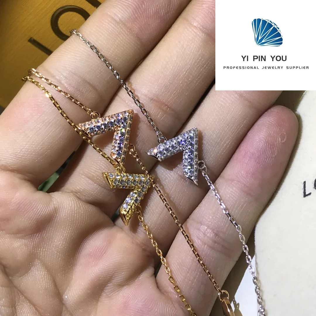 High Quality High-end S925 Exquisite and Elegant Sparkling Zirconia Pendant Necklace - Commemorative Gift
High Quality High-end S925 Exquisite and Elegant Sparkling Zirconia Pendant Necklace - Commemorative Gift
