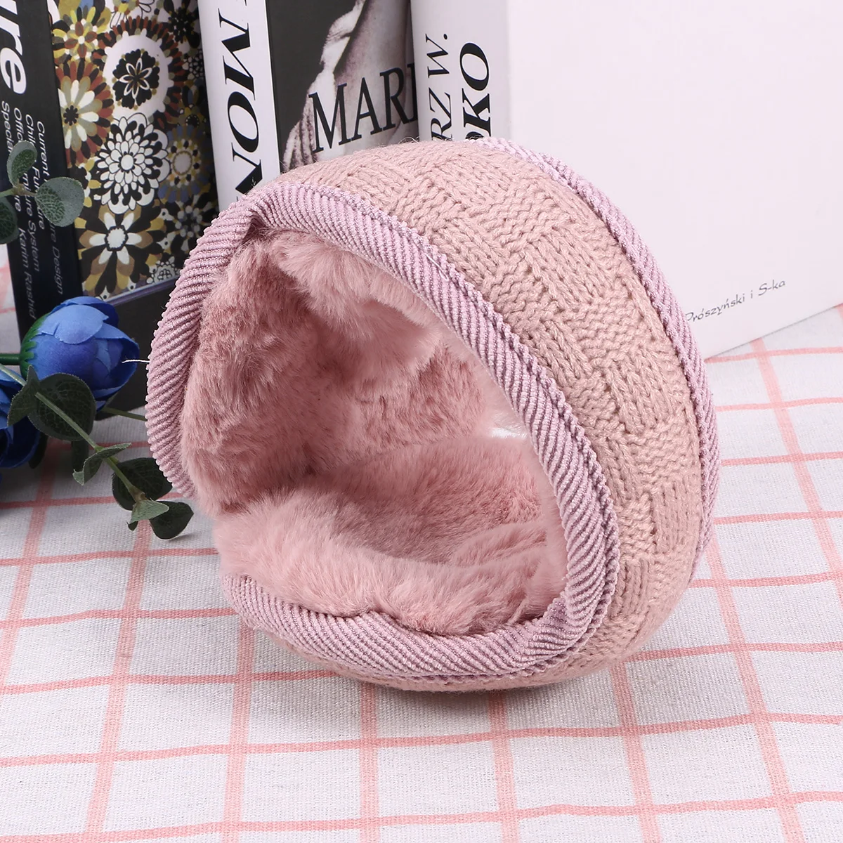 Unisex 11X11Cm Warm Winter Ear Muffs Foldable Wool Lined Earmuffs For Hiking Skiing Outdoor Windproof Ear Covers Adults
Unisex 11X11Cm Warm Winter Ear Muffs Foldable Wool Lined Earmuffs For Hiking Skiing Outdoor Windproof Ear Covers Adults