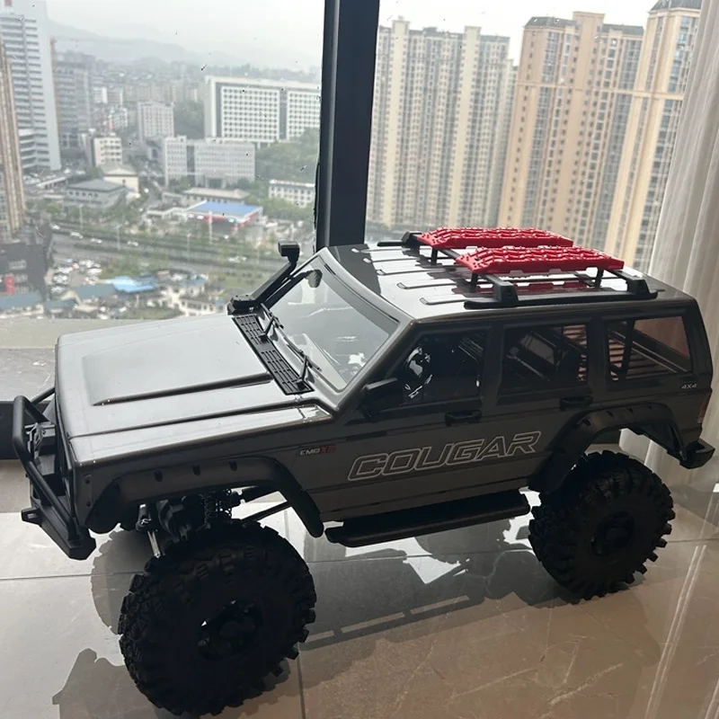 1/8 Remote Control Electric Emo X2 Lion 2025 Climbing Vehicle Off-Road Vehicle Differential Lock Dual Speed Door Bridge Boy Toy
1/8 Remote Control Electric Emo X2 Lion 2025 Climbing Vehicle Off-Road Vehicle Differential Lock Dual Speed Door Bridge Boy Toy