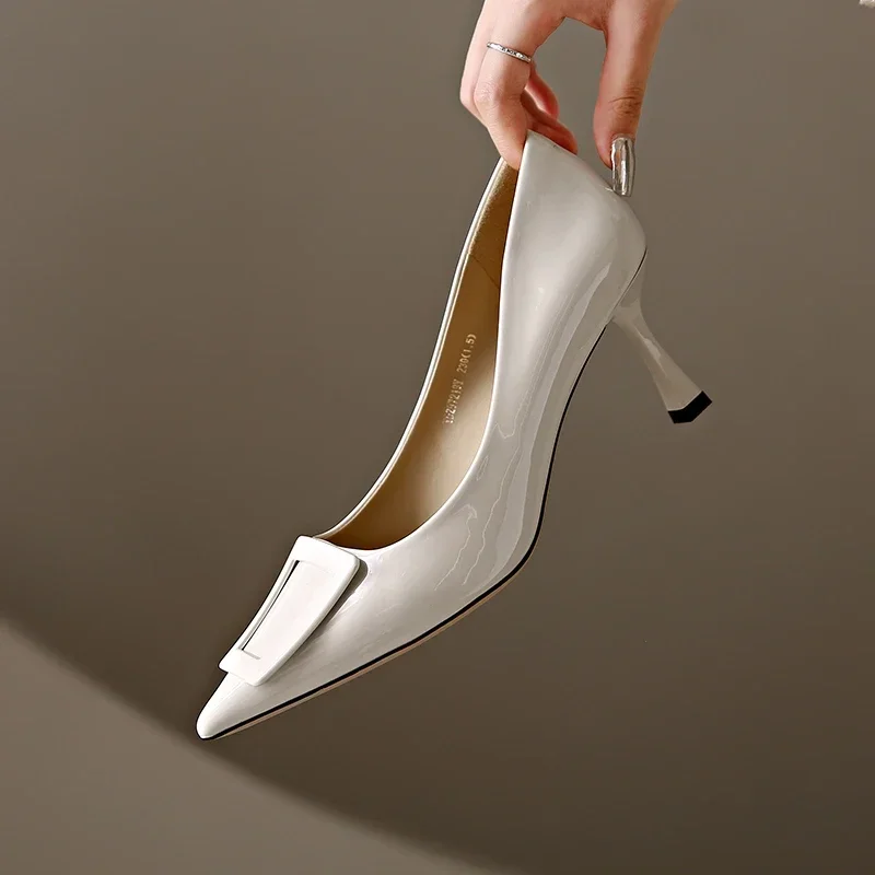 Newest Style High Heels Sexy Pumps Women Shoes Metal Buckle Wedding Shoes for Women Bride Shallow Pointed Single Shoes
Newest Style High Heels Sexy Pumps Women Shoes Metal Buckle Wedding Shoes for Women Bride Shallow Pointed Single Shoes