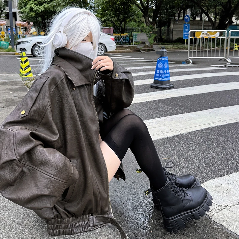Women's high-end texture design, niche stand up collar leather jacket, motorcycle American retro design, Y2K casual jacket jacke
Women's high-end texture design, niche stand up collar leather jacket, motorcycle American retro design, Y2K casual jacket jacke