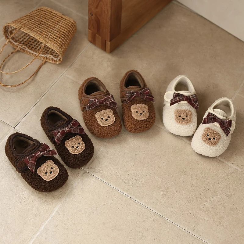 2025 зимняя новая детская повседневная обувь для девочек, модная нескользящая универсальная теплая обувь принцессы в корейском стиле с мягкой подошвой
2025 зимняя новая детская повседневная обувь для девочек, модная нескользящая универсальная теплая обувь принцессы в корейском стиле с мягкой подошвой