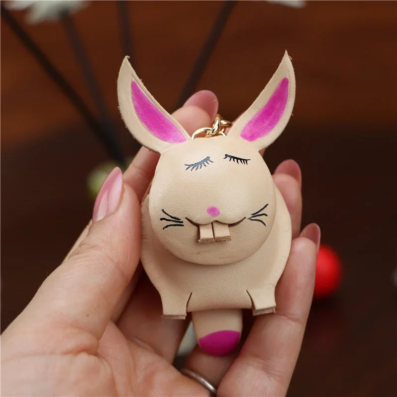 First Layer Cowhide Leather Bunny Pendant Car Keychain Leather Rope Bag Charm Accessories Zodiac Gift Gift
First Layer Cowhide Leather Bunny Pendant Car Keychain Leather Rope Bag Charm Accessories Zodiac Gift Gift