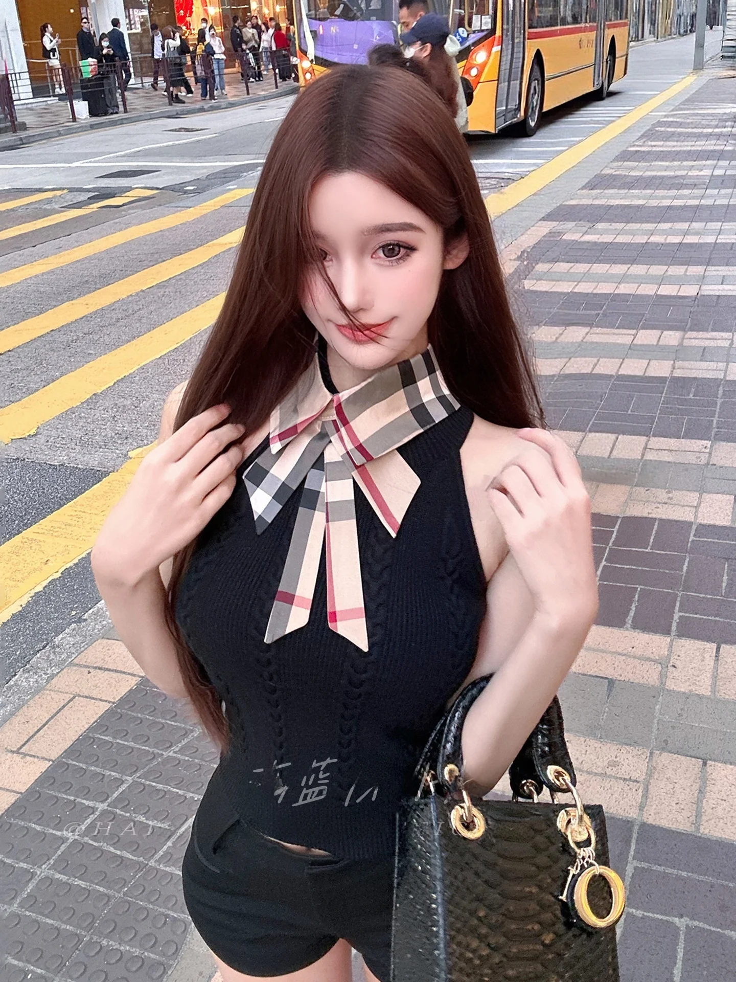 Knot Short Knitted Vest Women's Slim Fit Pure Desire Boucle Style Casual Top Fashionable Versatile Polyester Material
Knot Short Knitted Vest Women's Slim Fit Pure Desire Boucle Style Casual Top Fashionable Versatile Polyester Material