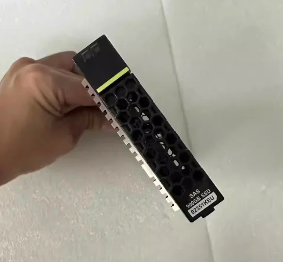 Твердотельный накопитель 02351KEU 900G SAS SSD 5300 5500 5600 V3 V5 для систем хранения данных
Твердотельный накопитель 02351KEU 900G SAS SSD 5300 5500 5600 V3 V5 для систем хранения данных