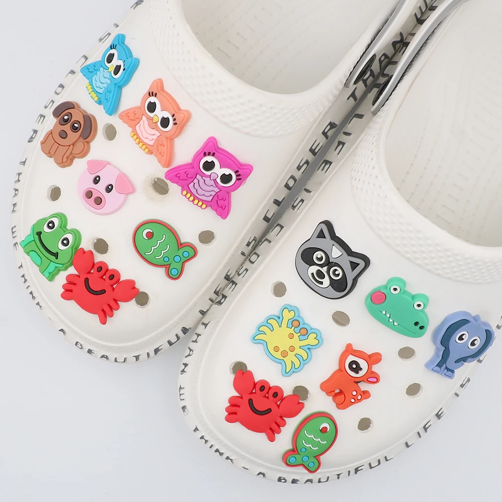 1 Pc Shoe Accessories Buckles Cartoon Cute Small Animal Shoe Decoration Charms Dog Pig Fish Ornament Children New Year Gift
1 Pc Shoe Accessories Buckles Cartoon Cute Small Animal Shoe Decoration Charms Dog Pig Fish Ornament Children New Year Gift