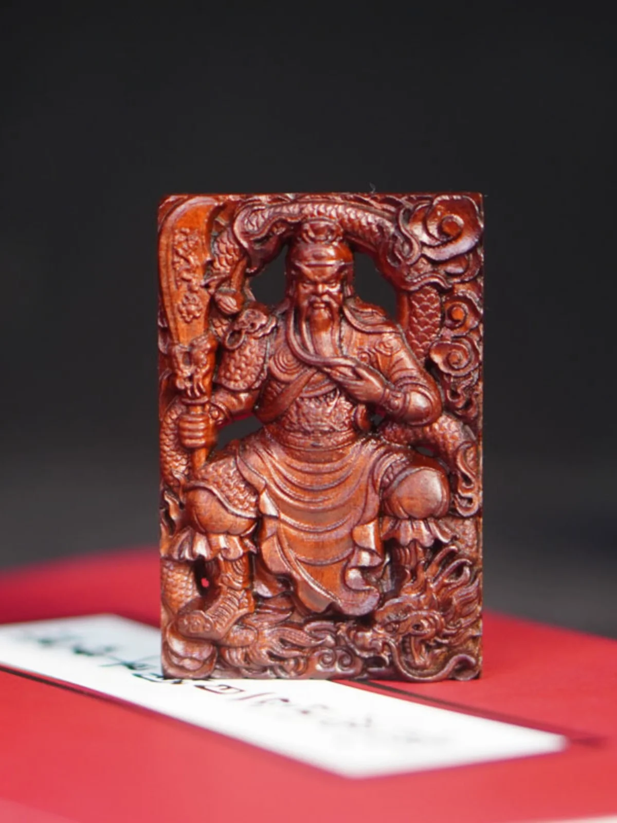 Strike Jujube Tree Lord Guan the Second God of War and Wealth Wood Carving Carved Body Ornaments Hollow Pendant Hand Pieces
Strike Jujube Tree Lord Guan the Second God of War and Wealth Wood Carving Carved Body Ornaments Hollow Pendant Hand Pieces