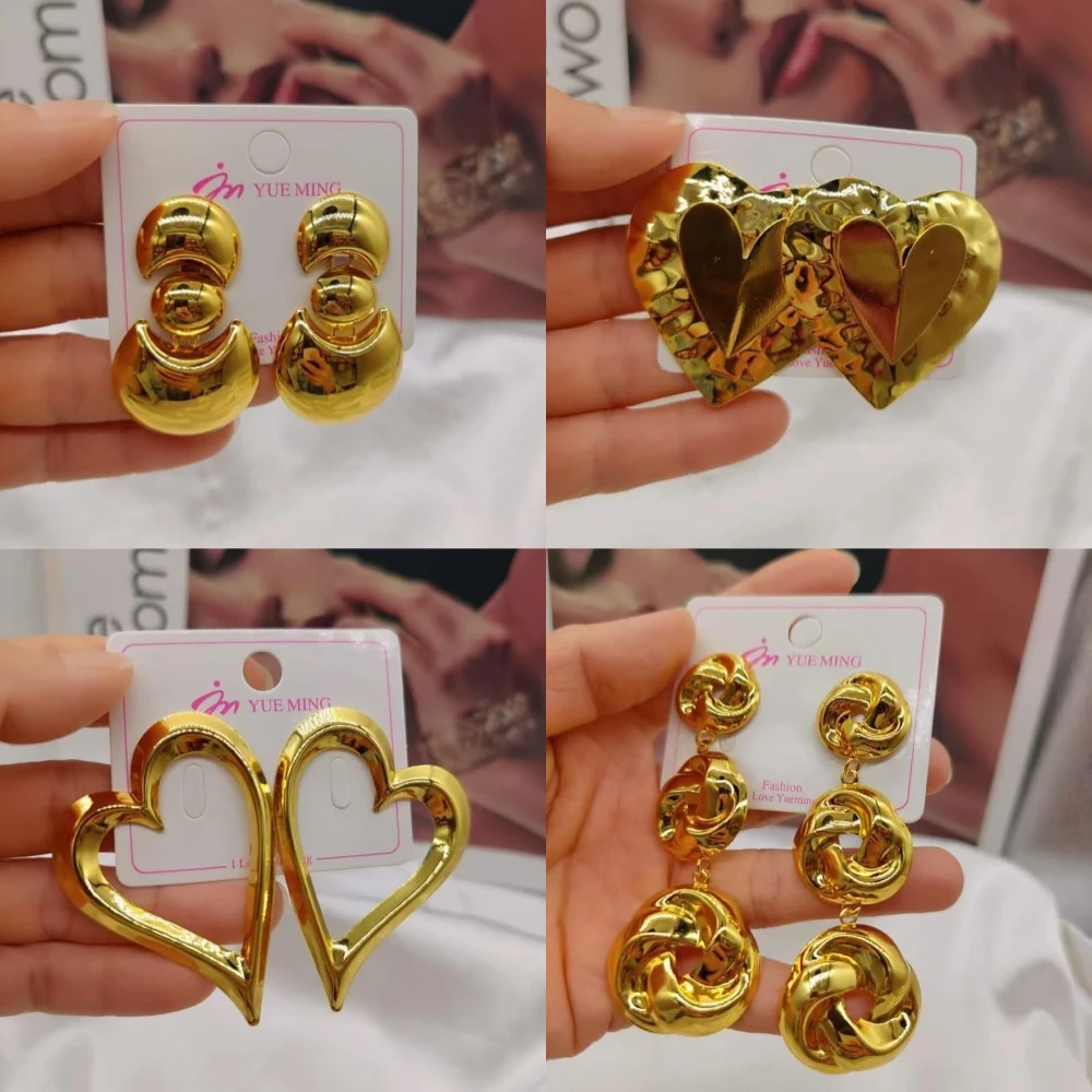 4Pairs Heart Shape Earrings for Women African Gold Color Stud Earrings Weddings Bridal Luxury Ear Accessories Party Jewelry Set
4Pairs Heart Shape Earrings for Women African Gold Color Stud Earrings Weddings Bridal Luxury Ear Accessories Party Jewelry Set