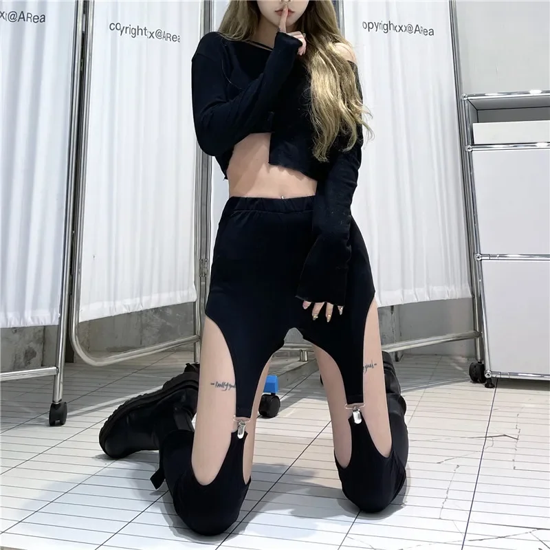 Ruibbit New Gothic Rock Punk Women Black Sexy Hole Dancer Pants Female Trousers Elastic Buckle Hollow Out Skinny Pencil Pants
Ruibbit New Gothic Rock Punk Women Black Sexy Hole Dancer Pants Female Trousers Elastic Buckle Hollow Out Skinny Pencil Pants