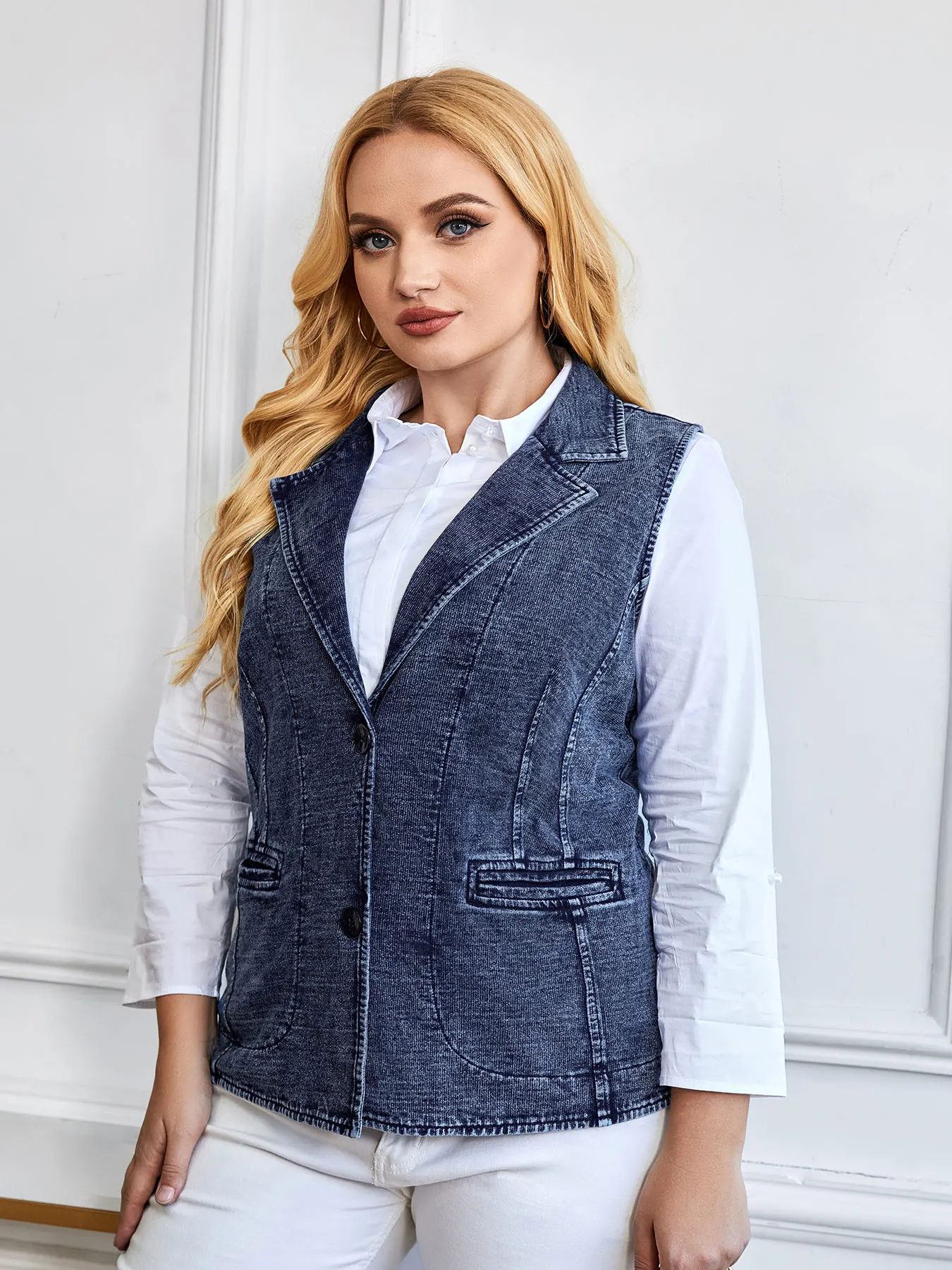 Женский вязаный весенне-осенний джинсовый модный жилет больших размеров
Женский вязаный весенне-осенний джинсовый модный жилет больших размеров