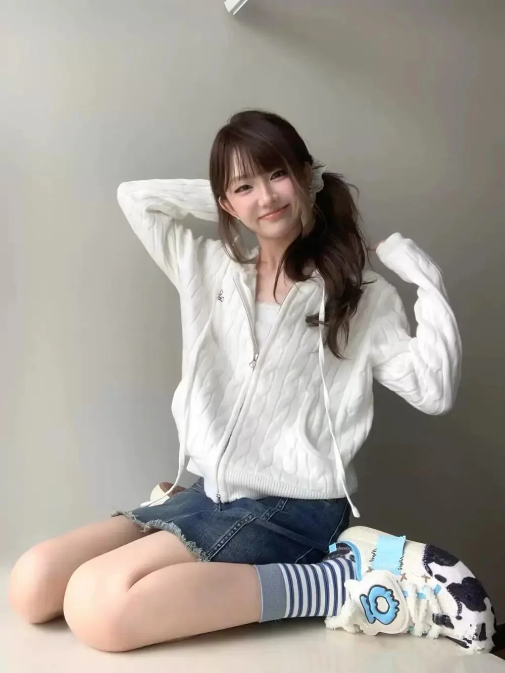 Женские летние кардиганы и свитеры из льна с бахромой, ажурные, вязаные крючком, с нашивками, элегантные, однотонные, минималистичные, в стиле Y2K
Женские летние кардиганы и свитеры из льна с бахромой, ажурные, вязаные крючком, с нашивками, элегантные, однотонные, минималистичные, в стиле Y2K