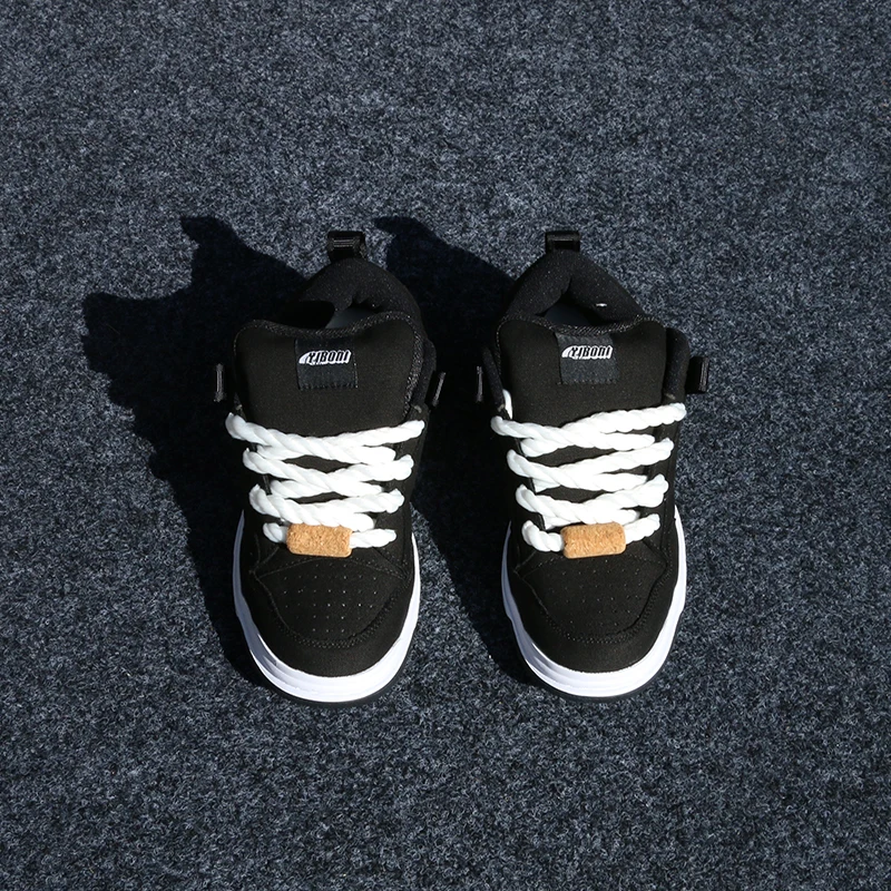Fashionable Black Men's Low-Top Casual Running Shoes, New Trendy Comfortable Original Outdoor Sneakers, Comfortable and Wear-Resistant Design Canvas Shoes, Versatile Street Style Large Size Shoes
Fashionable Black Men's Low-Top Casual Running Shoes, New Trendy Comfortable Original Outdoor Sneakers, Comfortable and Wear-Resistant Design Canvas Shoes, Versatile Street Style Large Size Shoes