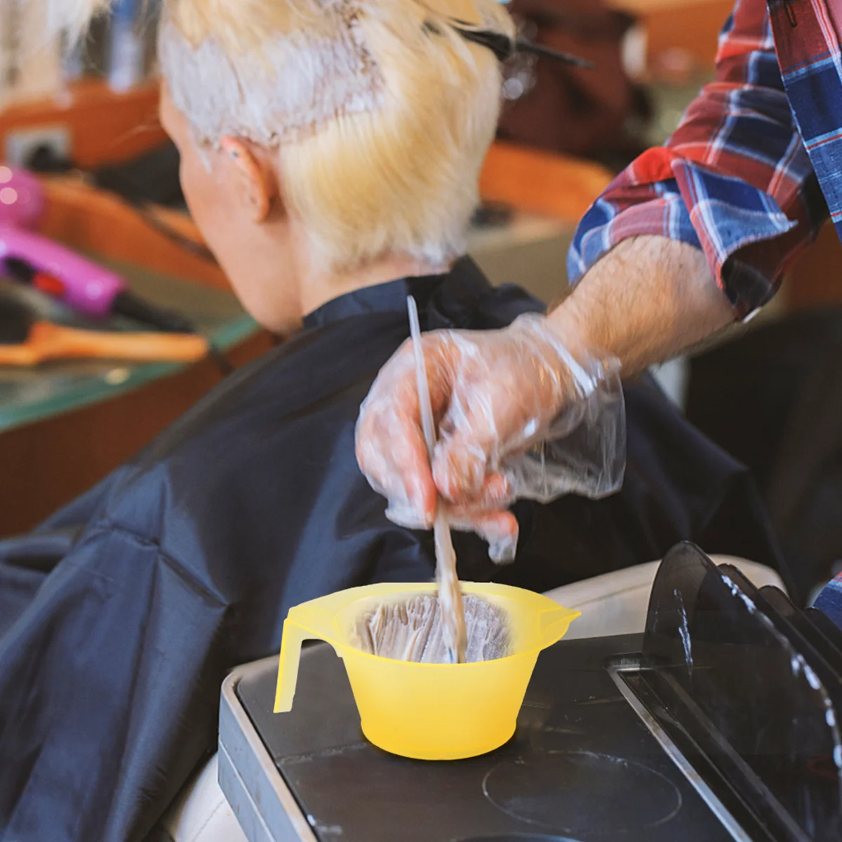 3Pcs Hair Dye Bowl Sturdy Plastic Mixing Tool for Salon Barbershop DIY Hair Coloring No Mess Easy to Use Yellow
3Pcs Hair Dye Bowl Sturdy Plastic Mixing Tool for Salon Barbershop DIY Hair Coloring No Mess Easy to Use Yellow