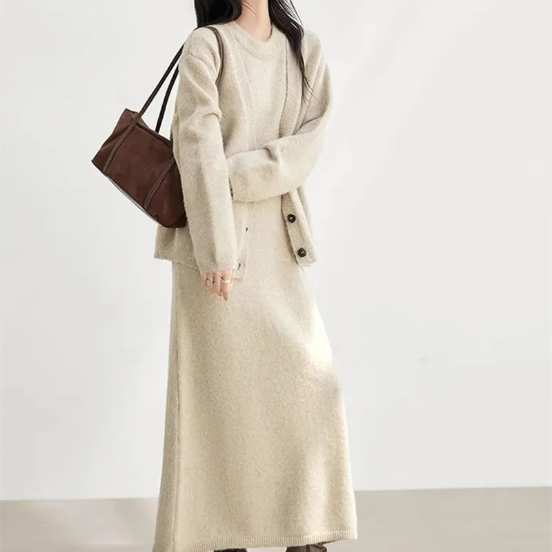 2025 Trendy Knitted Women's Loose Two-Piece Ensemble Autumn Winter Casual for Young Girls E12257
2025 Trendy Knitted Women's Loose Two-Piece Ensemble Autumn Winter Casual for Young Girls E12257