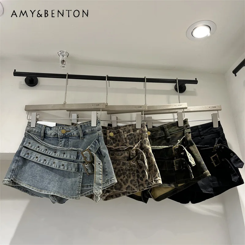 Vintage American High Waist Denim Booty Pants Women's New Irregular Cutting Slimming Wide Leg Casual Summer Daily Fashion Shorts
Vintage American High Waist Denim Booty Pants Women's New Irregular Cutting Slimming Wide Leg Casual Summer Daily Fashion Shorts
