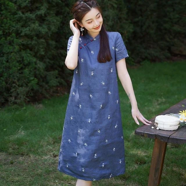 Chinese Dress Short Sleeve Women Cheongsam Cotton Linen Qipao Loose A-line skirt Embroidery Dress Spring Summer Navy Blue Dress
Chinese Dress Short Sleeve Women Cheongsam Cotton Linen Qipao Loose A-line skirt Embroidery Dress Spring Summer Navy Blue Dress