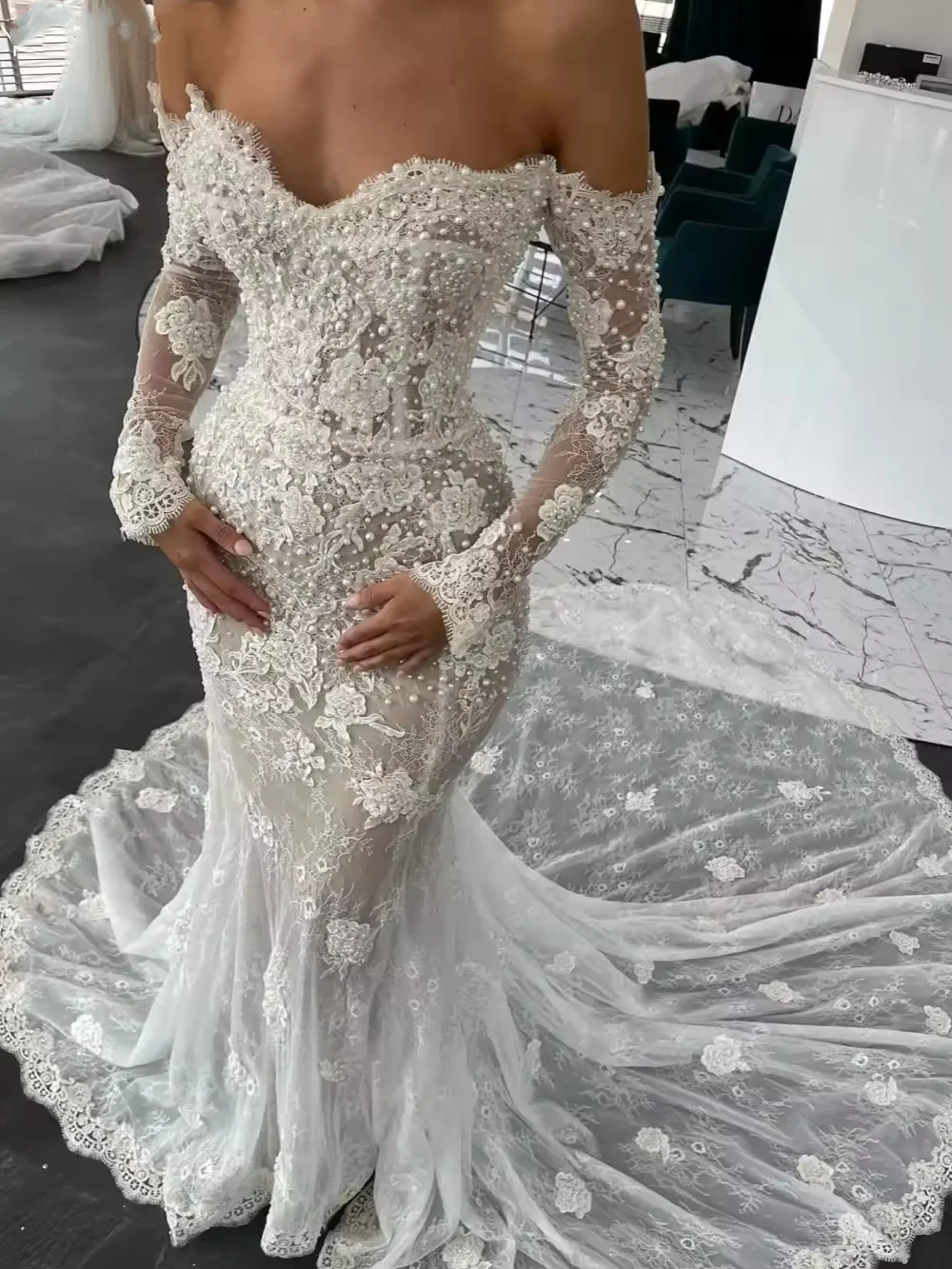 Dreamy Pearls Lace Mermaid Long Wedding Dresses Romantic Sweetheart Neck Bridal Gown Customized Off Shoulder Dress For Bride
Dreamy Pearls Lace Mermaid Long Wedding Dresses Romantic Sweetheart Neck Bridal Gown Customized Off Shoulder Dress For Bride