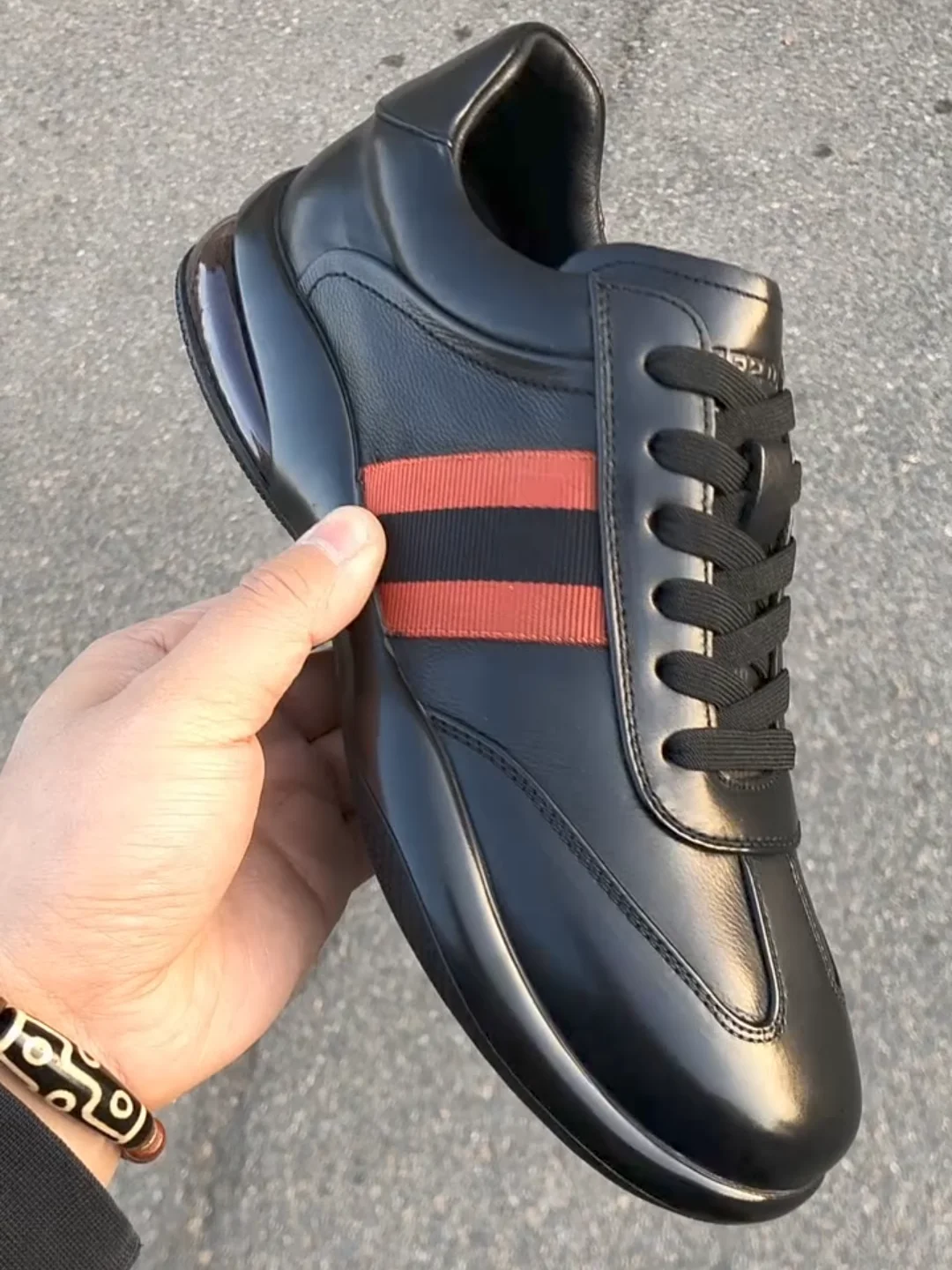 Comfortable Pure Leather Men's Casual Shoes Stylish Versatile High-End Lightweight Personality Trendy Flat Heel round Toe Rub...
Comfortable Pure Leather Men's Casual Shoes Stylish Versatile High-End Lightweight Personality Trendy Flat Heel round Toe Rub...