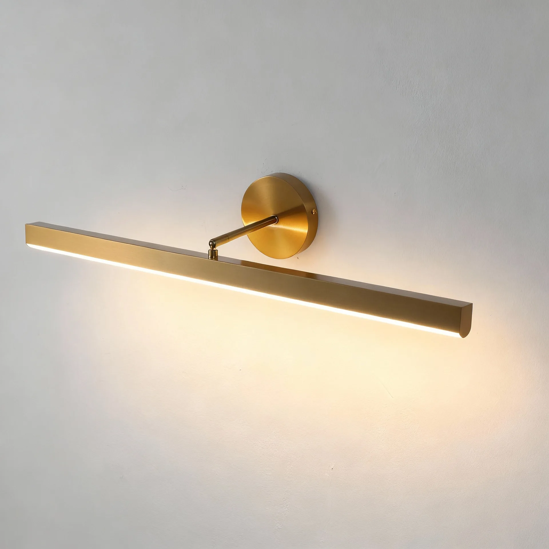 Nordic Minimalist Copper Color LED Moving Head Mirror Painting Wall Light Living Room Study Corridor Exhibition Hall Decoration
Nordic Minimalist Copper Color LED Moving Head Mirror Painting Wall Light Living Room Study Corridor Exhibition Hall Decoration