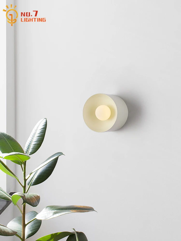 Designer Medieval Modern Background Wall Lamp LED G4 Atmosphere Black/white Round Wall Mounted Living Room Bedroom Bedside Cafe
Designer Medieval Modern Background Wall Lamp LED G4 Atmosphere Black/white Round Wall Mounted Living Room Bedroom Bedside Cafe