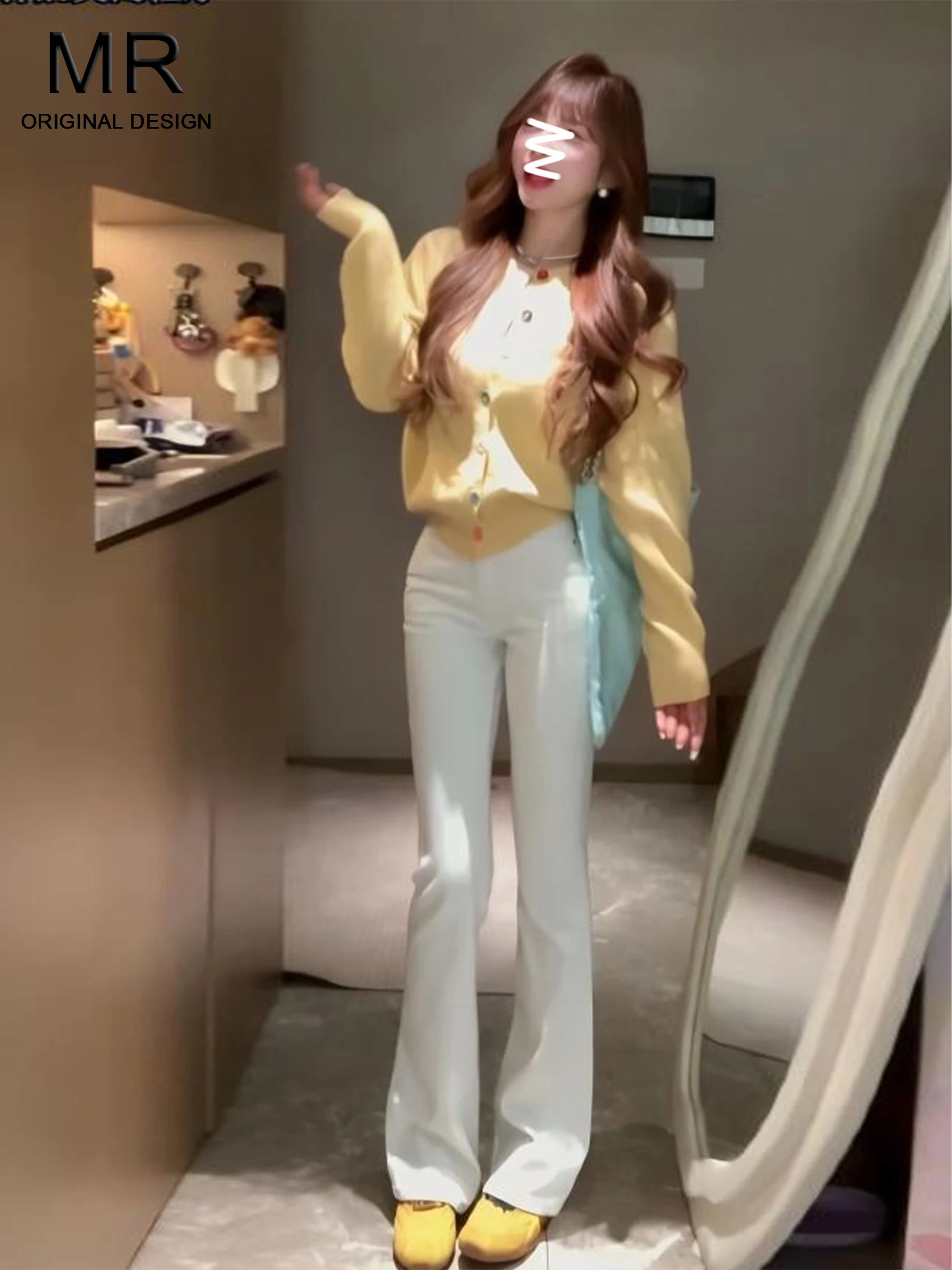 American Style High Waist Bell Bottom Denim Jeans Women's Spicy Summer Slimming Hoof Pants Casual Spring Season
American Style High Waist Bell Bottom Denim Jeans Women's Spicy Summer Slimming Hoof Pants Casual Spring Season