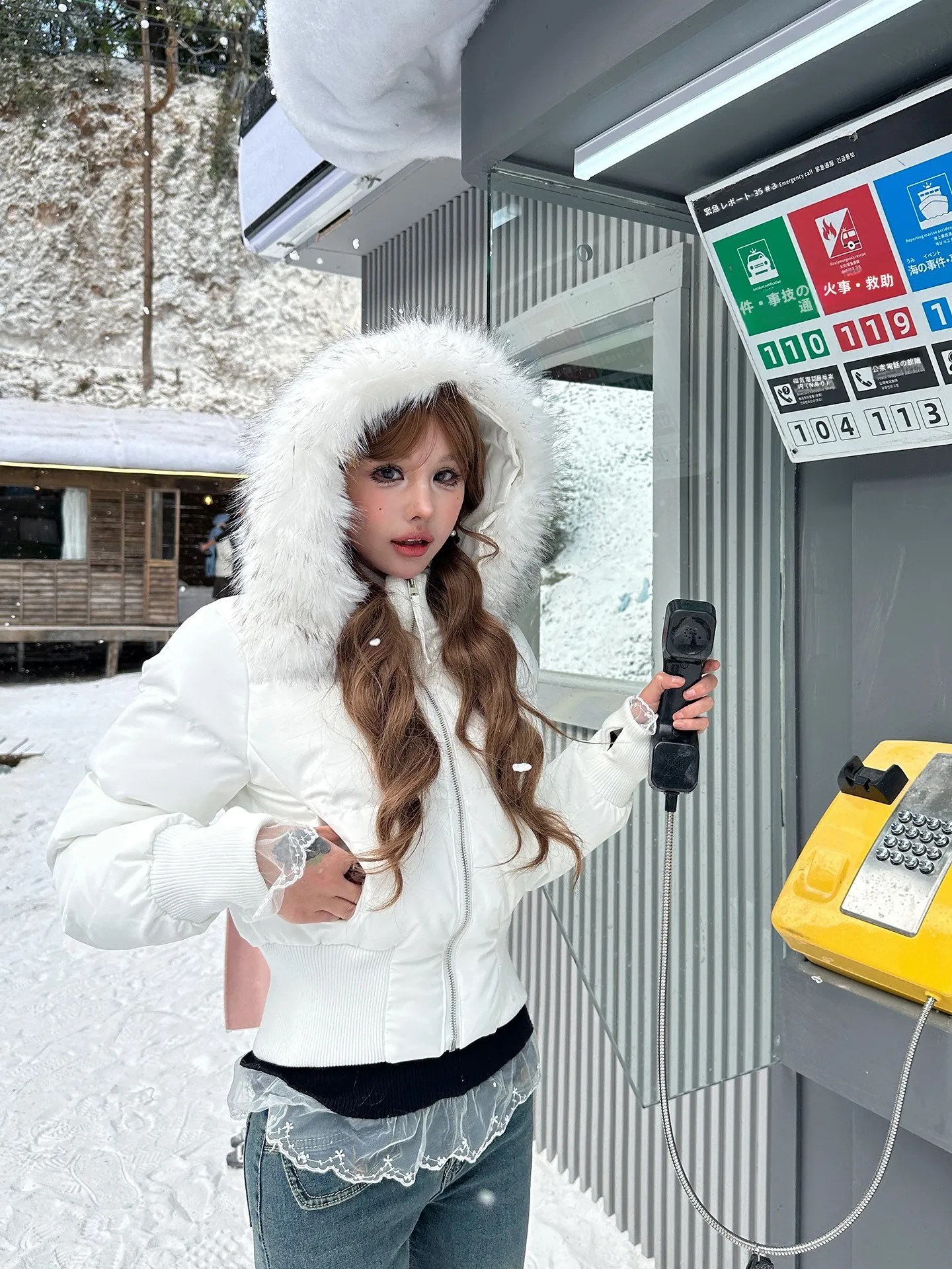 Женское короткое пальто Sixminu ort Puffer Jaet 90 White Du down, легкое теплое пальто с приталенной талией и меховым воротником, повседневное Sle
Женское короткое пальто Sixminu ort Puffer Jaet 90 White Du down, легкое теплое пальто с приталенной талией и меховым воротником, повседневное Sle